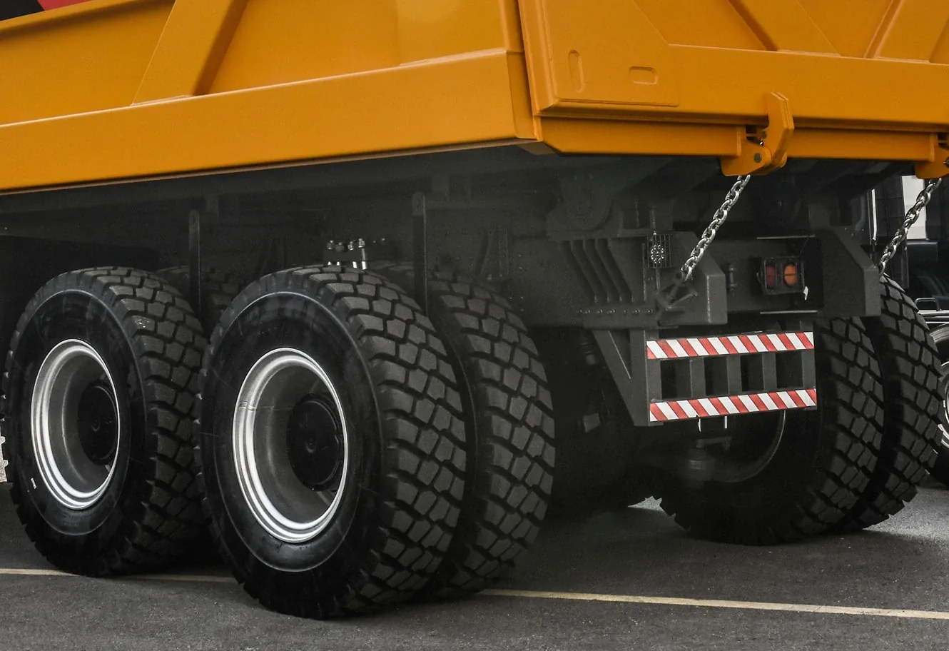 Traction and Load Support on Rough Ground for HOWO Mining Trucks
