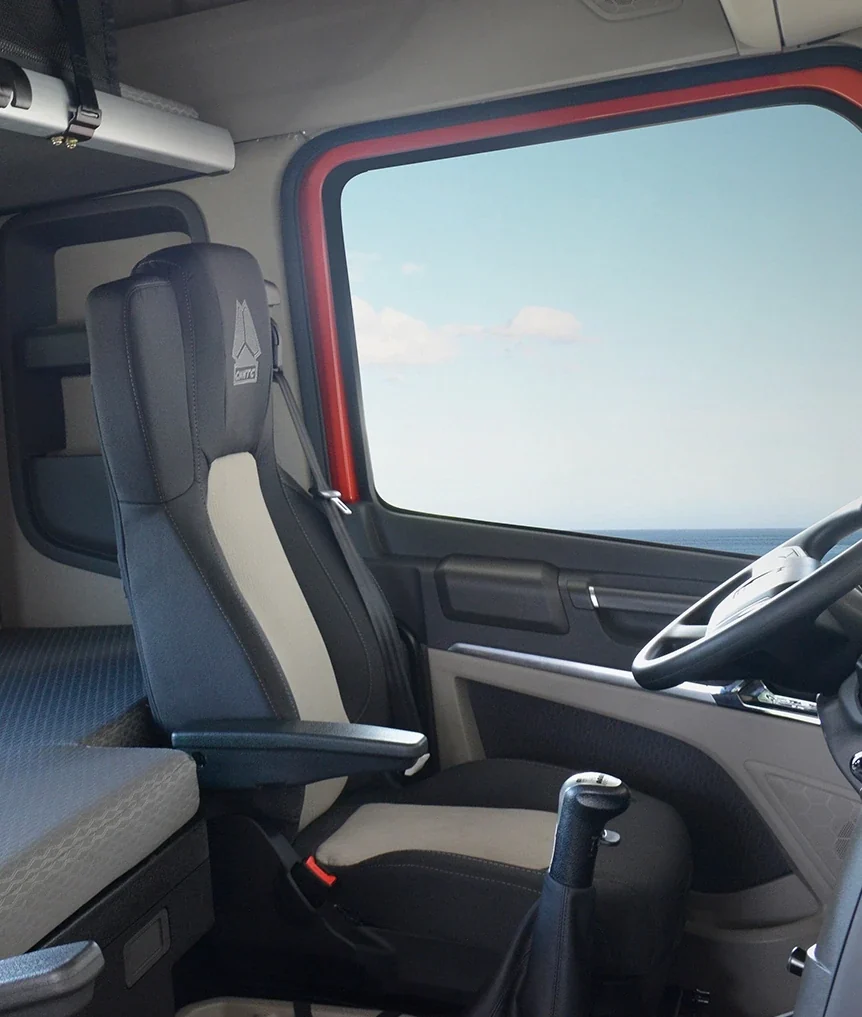 HOWO MAX air-suspension driver seat