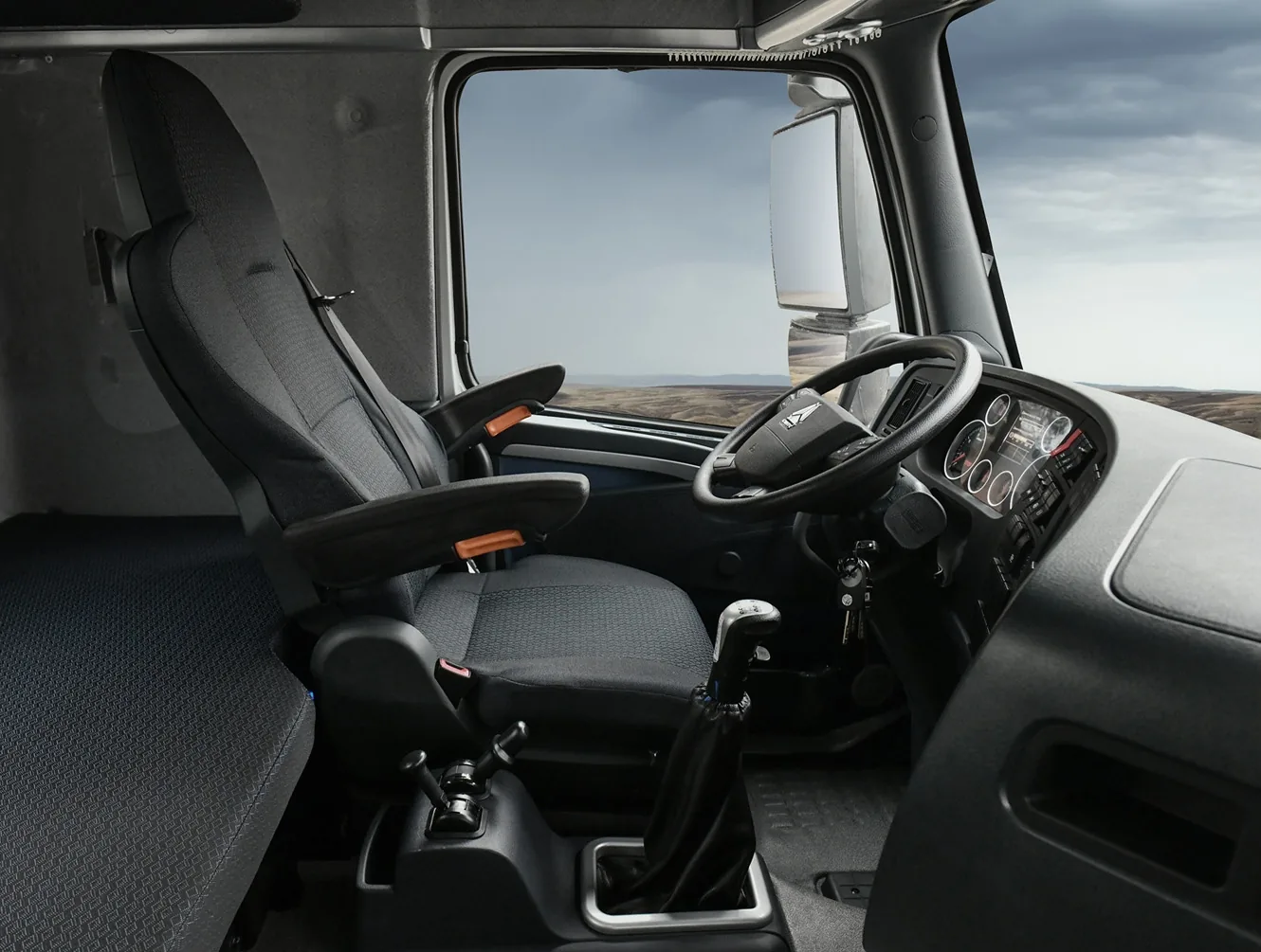 HOWO T7H air-suspension seating and cab comfort